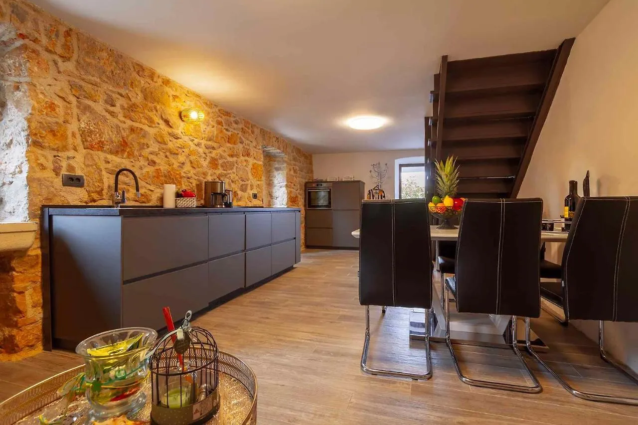 Apartment In Silo - Insel Krk 45239  Silo (Krk)
