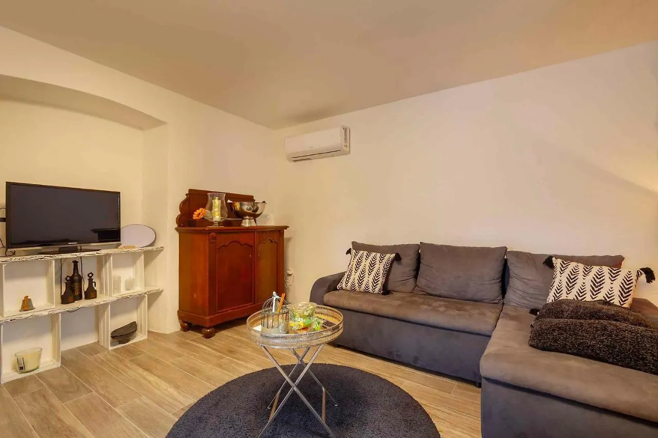 Apartment In Silo - Insel Krk 45239